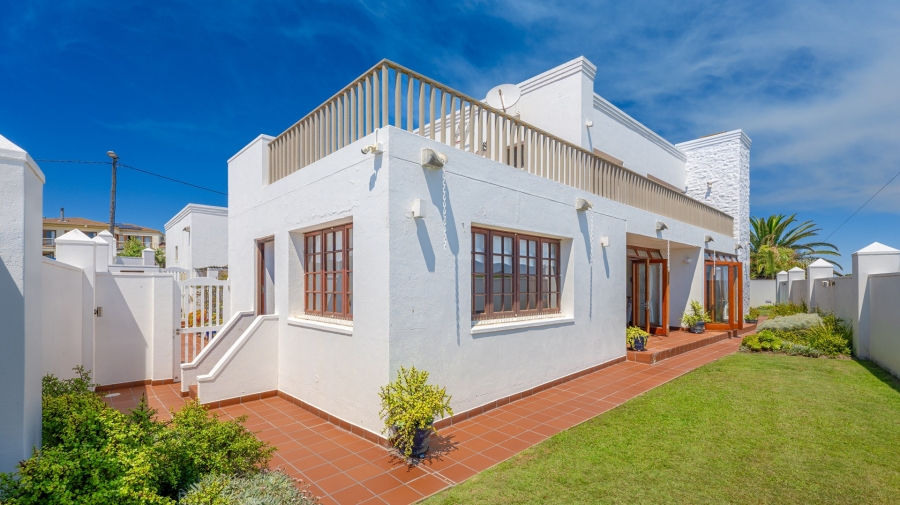 5 Bedroom Property for Sale in Arniston Western Cape